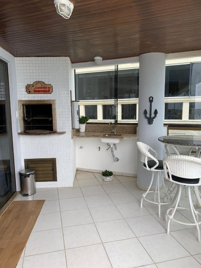 Cobertura Frente Ao Mar Meia -itapema -sc Apartment